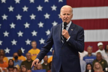 (NEW) US President Joe Biden attends an event in the state of Pennsylvania. August 30, 2022, Wilkes Barre,  Pennsylvania, USA: US President Joe Biden speaks on security and firearms during an event in Wilkes Barre, Pennsylvania, on Tuesday (30), the first of three trips to this key election state. November legislatures. The Democrat wants to send a message of firmness against crime and promises new reforms to the arms laws. Credit: Kyle Mazza/Thenews2 (Foto: Kyle Mazza/TheNews2/Deposit Photos)
